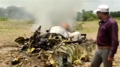 Iaf Kiran Trainer Aircraft Crashes In Karnataka News Times Of India