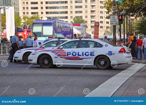 Police Cars Patrol, Washington DC Editorial Photography - Image: 21632392