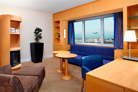 Charles de Gaulle Airport Accommodation - Rooms | Sheraton Paris ...