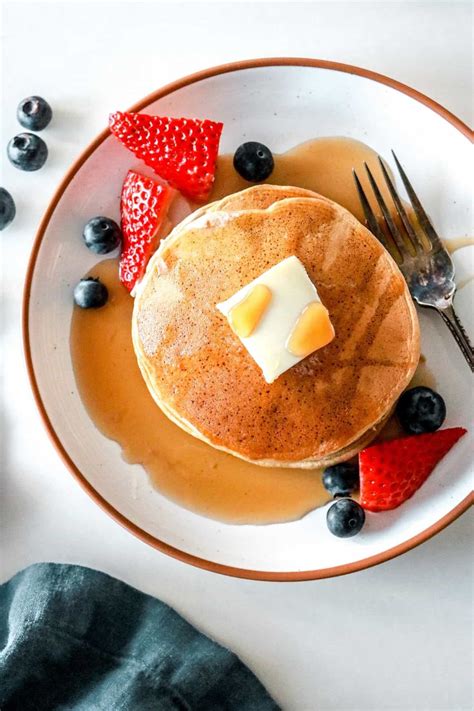 Min Oat Flour Pancakes Without Banana The Toasted Pine Nut