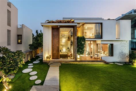 NR HOUSE LOOP Design Awards