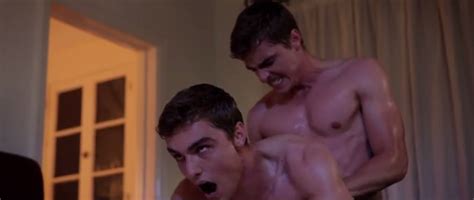Dave Franco Posing Totally Nude Naked Male Celebrities