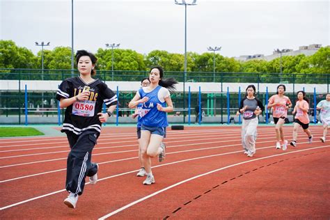 运动燃青春，竞技展豪情 象山影视学院学子在校第十三届田径运动会中取得佳绩宁波财经学院象山影视学院