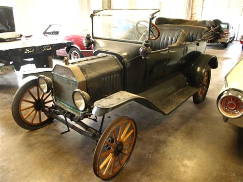 1916 Ford Model T - Precision Car Restoration