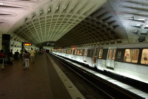 Dc Metro L Enfant Plaza David And Jessie Cowhig Flickr