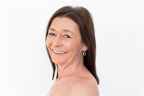 Premium Photo Nude Senior Woman Smiling At The Camera