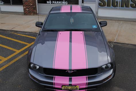 Omg Babay I Like Itmustang Pink Stripes Black Car On My Wish List Black Car Hot Cars