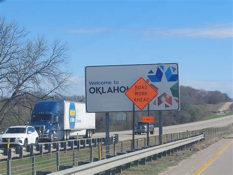 The real "Welcome to Oklahoma" sign.. : r/oklahoma