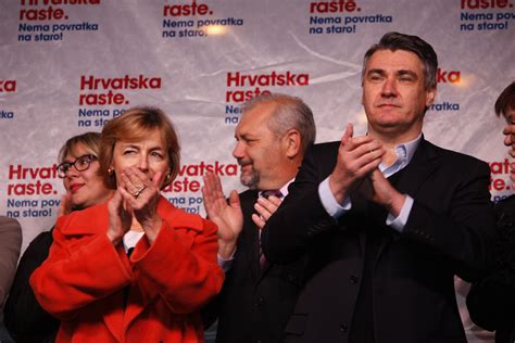 Predizborni skup u Rijeci Milanović u Rijeci Želim još če Flickr