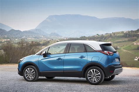 Photo OPEL CROSSLAND X 1 2 Turbo 130 ch SUV 2017 médiatheque