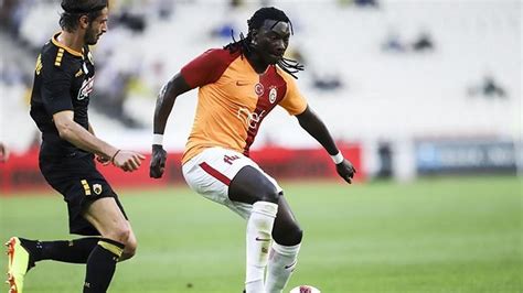 Bafetimbi Gomis e uyarı geliyor Fanatik Gazetesi Galatasaray GS