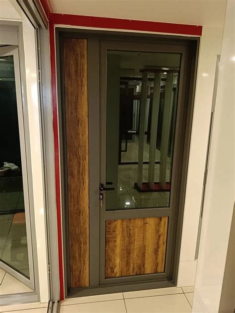 Powder Coated Brown Aluminium Door For Home Height 80 Inch At 850