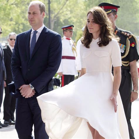 25 Dresses Fly On Windy Days Wow Gallery Ebaums World