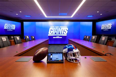 Crestron transforms New York Giants' draft room - Installation