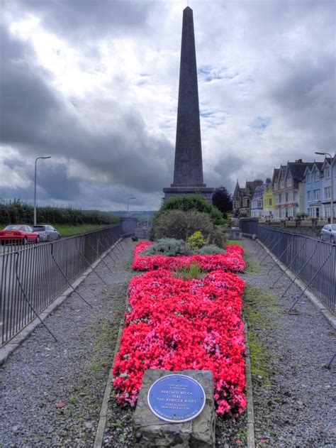 Garden And Picton Monument Carmarthen David Dixon Geograph