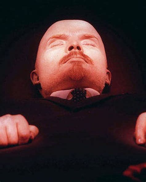 How The Russians Turned Lenin Into A Living Corpse And It S Still