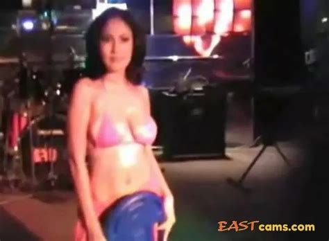 Hairy Pussy Indo Model Iis Faradina Orgame