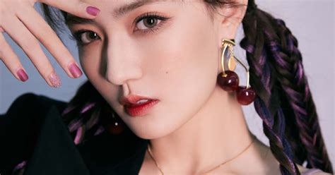 China Entertainment News Xu Lu Poses For Photo Shoot