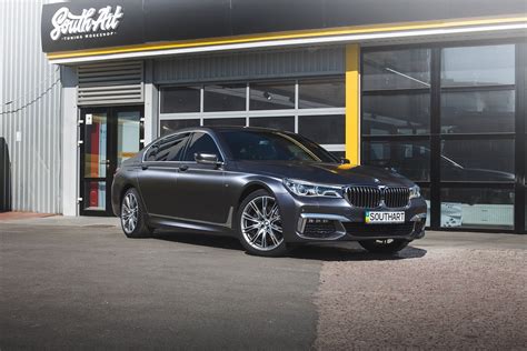Обклеювання плівкою авто BMW 7 Series | South.Art Ukraine