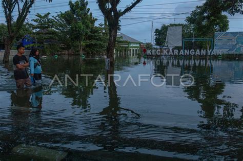 Banjir Jalan Utama Pantura Demak Kudus Berangsur Surut ANTARA Foto