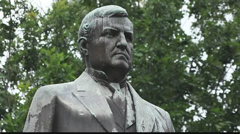 Lawmaker wants Ben Tillman statue removed | wltx.com