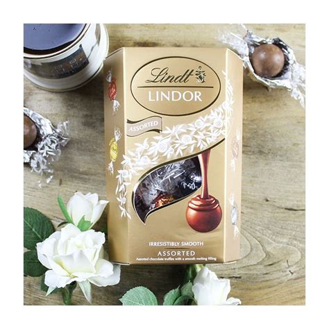 Lindt Lindor Assorted Chocolate Truffles 200g Bakers And Larners Of Holt