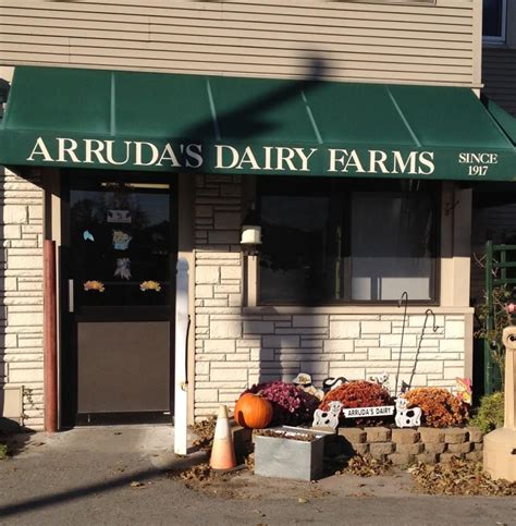 Arruda S Dairy Tiverton Ri Best Coffee Milk Around Hands Down Coffee Milk Best Coffee Fall