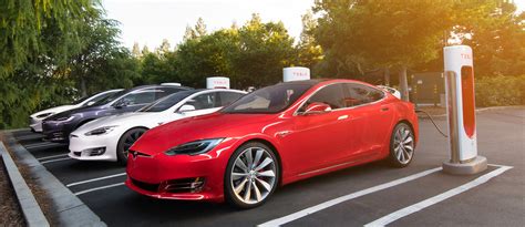 Tesla Opens Two Largest Supercharger Stations And A Customer Lounge