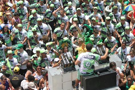 Pr Vias De Carnaval No Recife E Em Olinda T M Patusco Maracatus E