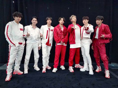 Ghim Của Valeria Trên 방탄소년단 Bts Las Vegas Kpop