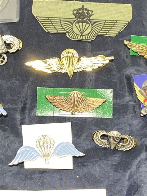 Sold Price: ASSORTED WORLD AIRBORNE & PARATROOPER INSIGNIA - Invalid ...