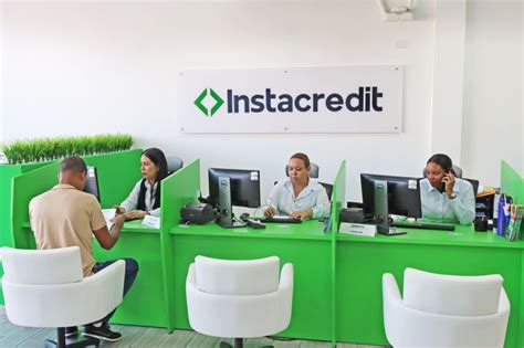 Instacredit celebra una década de servicios financieros rápidos y