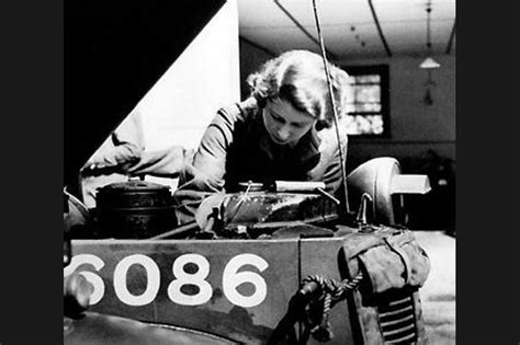 She Worked as a Mechanic During World War II | Queen Elizabeth II ...