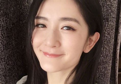 谢娜伤后晒自拍 状态不错离“复出”不远了谢娜伤自拍 娱乐百科 川北在线