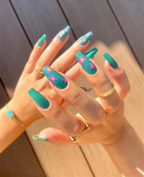 Top 10 Stunning Green Coffin Nail Designs For 2024 That You Have To Try