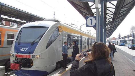 Treno Porta Susa Caselle Arriva La Linea Diretta Dal Centro All