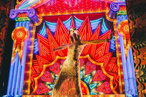 Bergdorf Goodman S Holiday Windows An Ode To The Arts Racked Ny