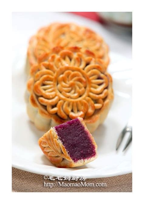 Cantonese Style Mooncake With Taro Filling 芋蓉广式月饼 Mooncake Recipe