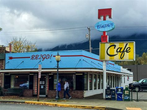 12 Actual Twin Peaks Locations That You Must Explore