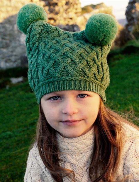 Kids Merino Aran Trellis Pom Pom Hat | Weavers of Ireland