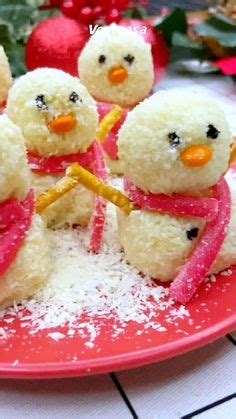 Espalhando doçura neste Natal bonequinhos de neve de beijinho