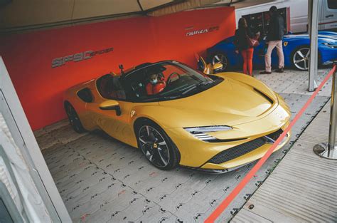 New Ferrari Sf90 Spider Debuts In Uk As 986bhp Drop Top Hybrid Autocar