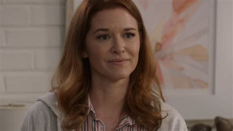 Grey S Anatomy S Sarah Drew Gets Candid Regarding The Burden Of Trauma