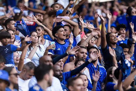 Cruzeiro Vai Jogar O Super Mundial Da Fifa Se Vencer A Sul Americana