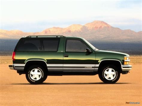 1995 Chevrolet Tahoe Gmt420 Silverado Truck In Desert