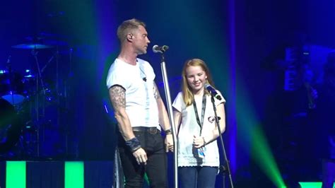 Ronan and his daughter in Dublin 2016 with Think I don't remember - YouTube