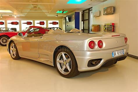 Ferrari 360 Barchetta (2000) Editorial Photography - Image of wheel, bears: 267096027