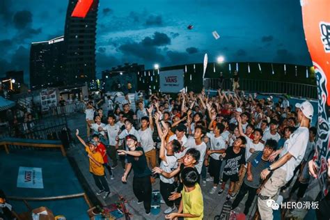 Vans 继续支持世界滑板日，线上线下活动让你「一上板就有“范儿heroskatecom滑板中文第一站