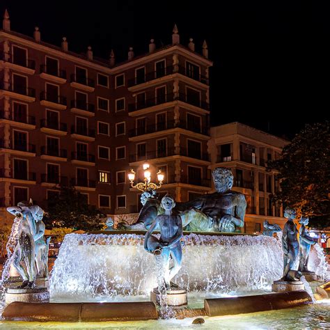 The Turia Neptune Fountain La Fuente Del Turia 1979 P Flickr