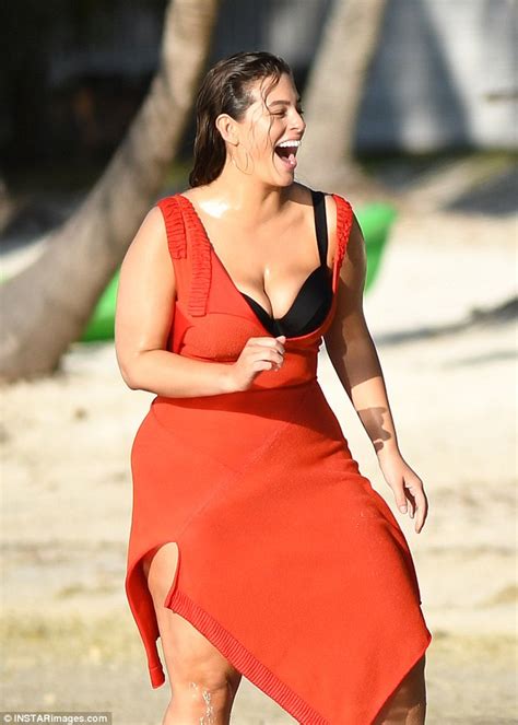 Ashley Graham Poses In Sea In Revealing Bikini Daily Mail Online
